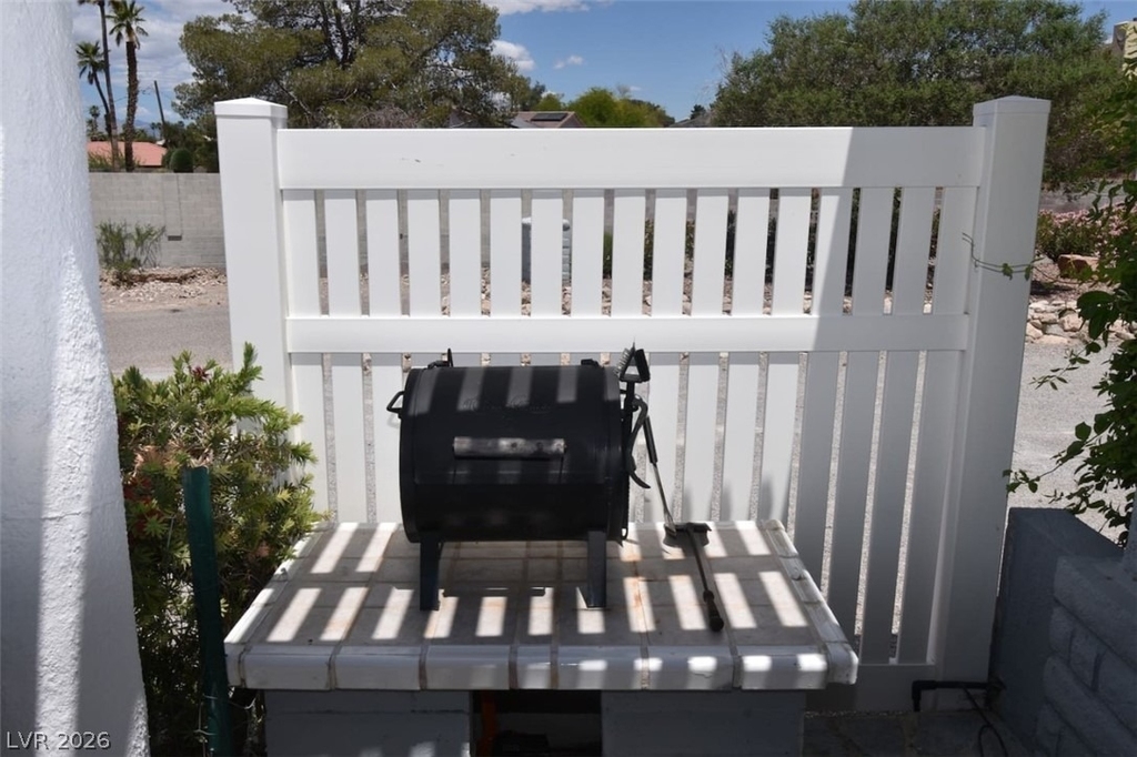 6889 Beverly Glen Avenue - Photo 17