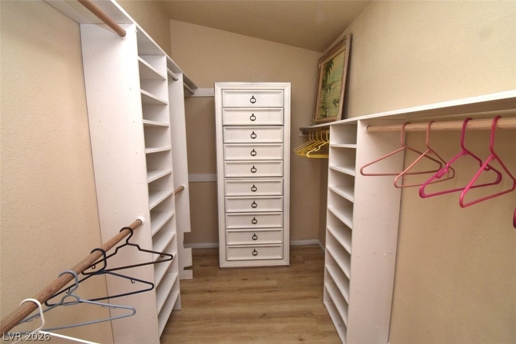 6889 Beverly Glen Avenue - Photo 10