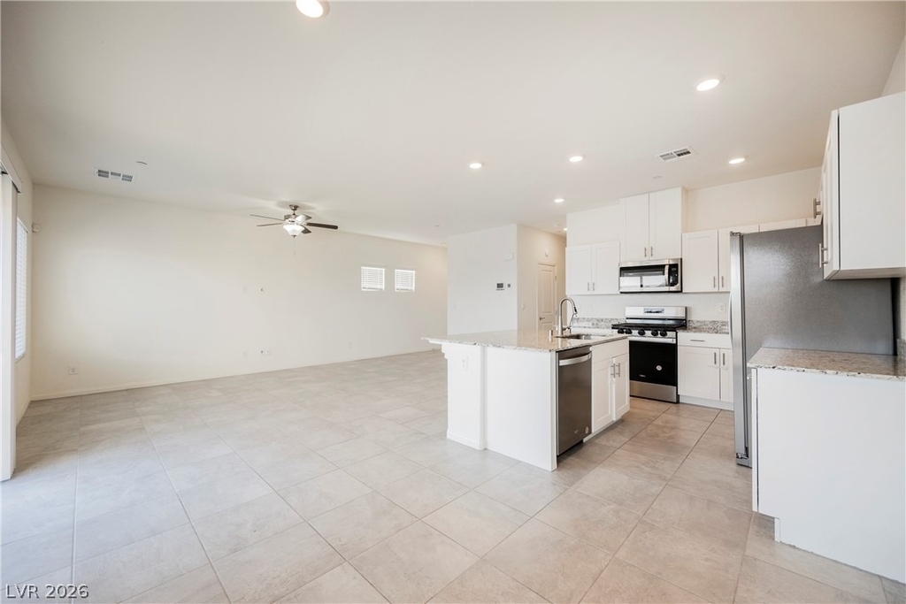 402 Larksong Avenue - Photo 10