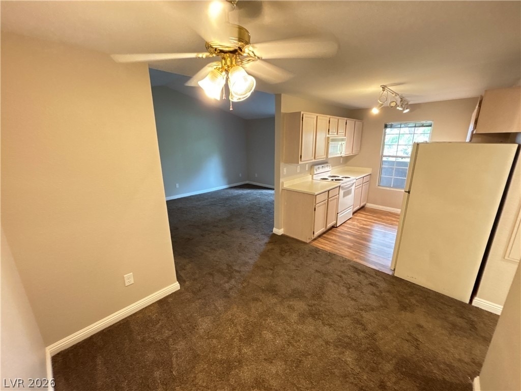 231 W Horizon Ridge Parkway - Photo 6
