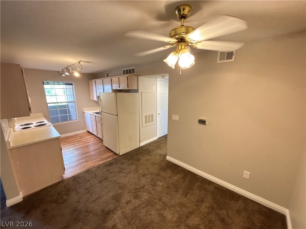 231 W Horizon Ridge Parkway - Photo 7