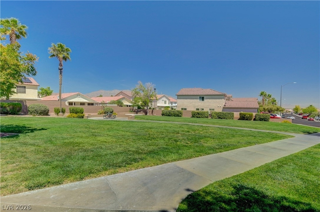 8621 Grand Pine Avenue - Photo 42
