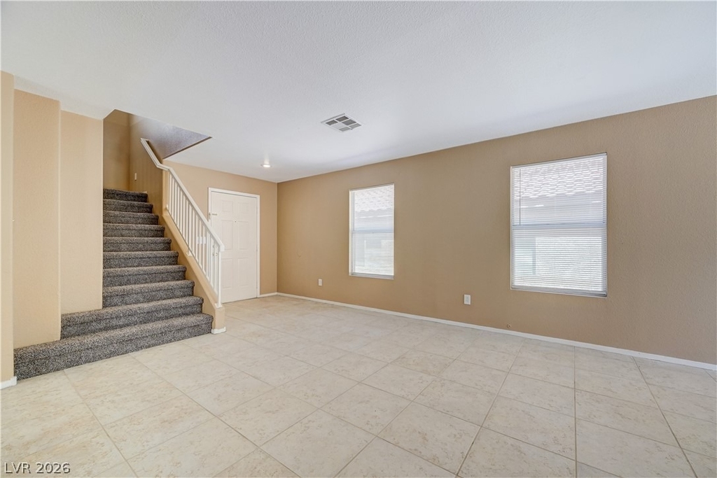 8621 Grand Pine Avenue - Photo 5