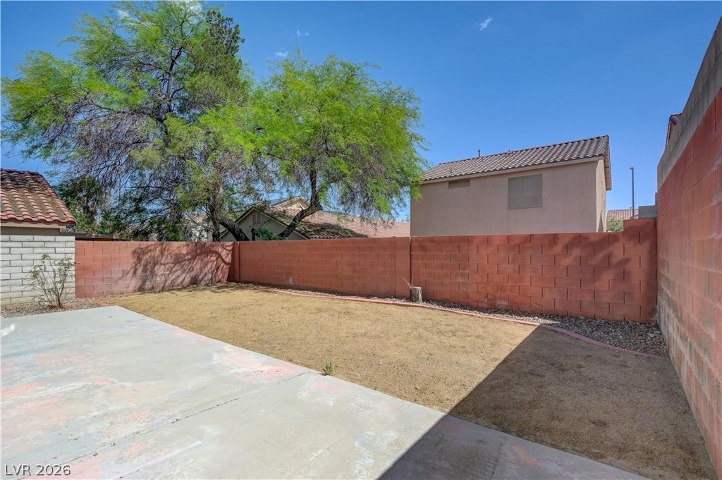 8621 Grand Pine Avenue - Photo 39