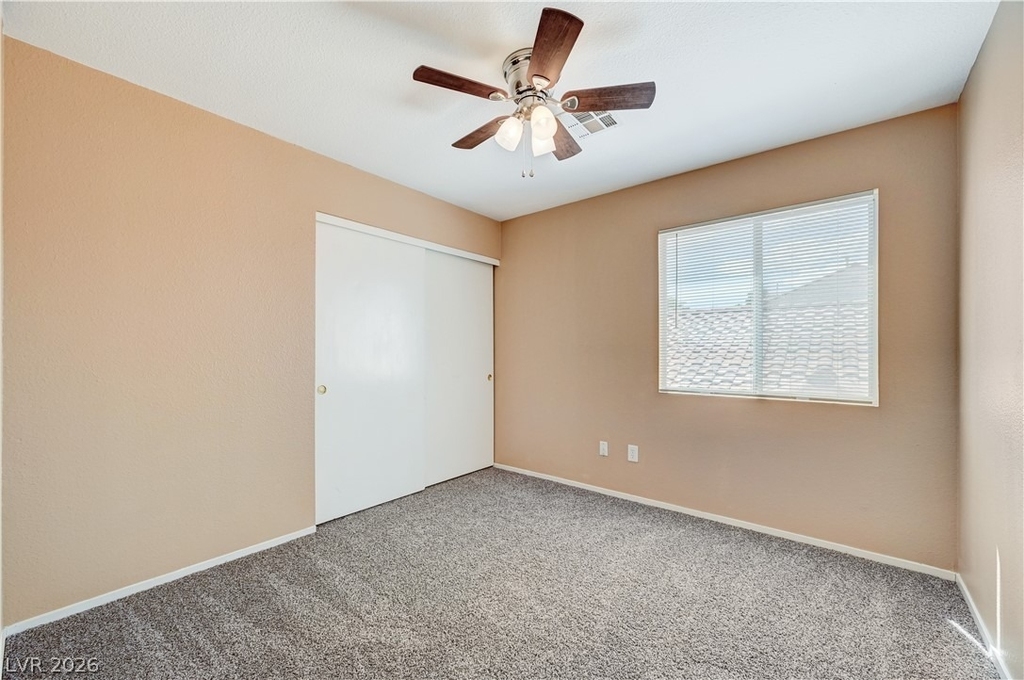 8621 Grand Pine Avenue - Photo 31