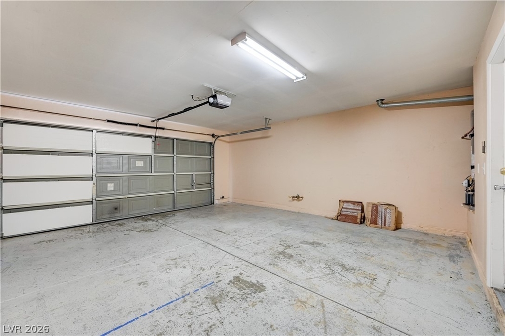 8621 Grand Pine Avenue - Photo 35