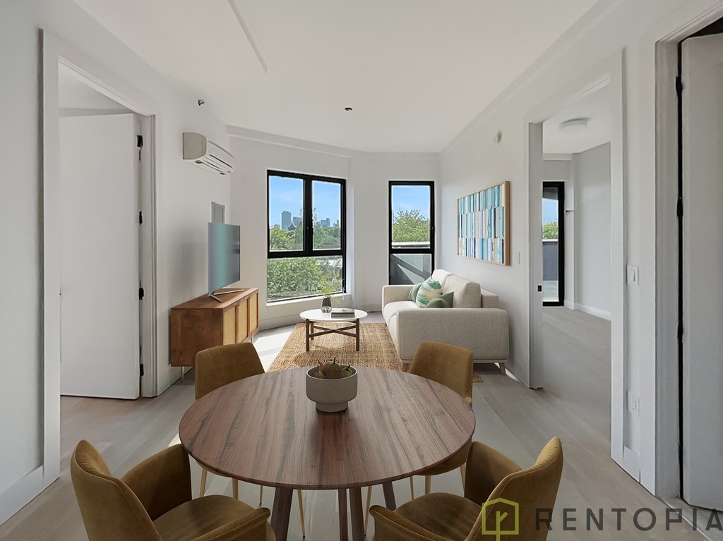 494 Manhattan Avenue - Photo 1