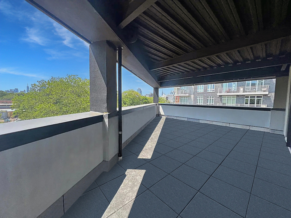 494 Manhattan Avenue - Photo 9