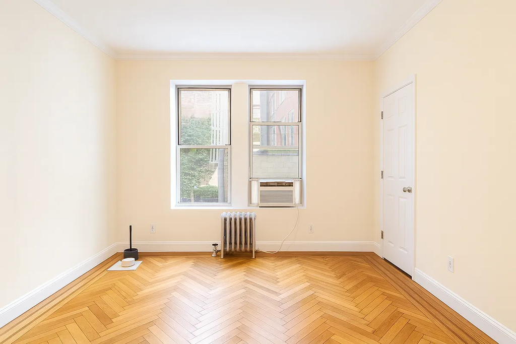 West 13th Street - Photo 0