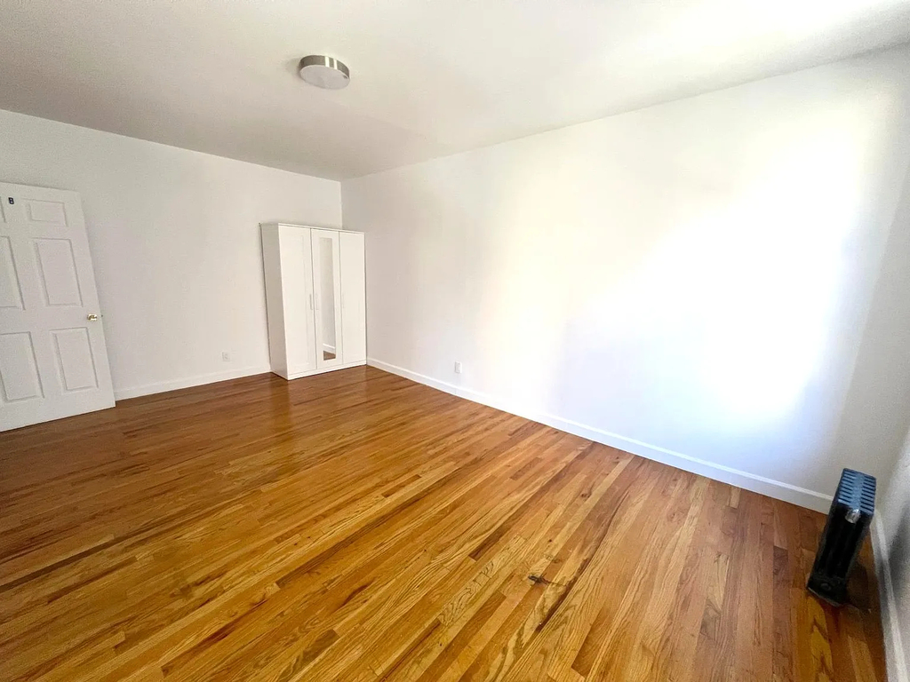 130 Ft Washington Avenue - Photo 2