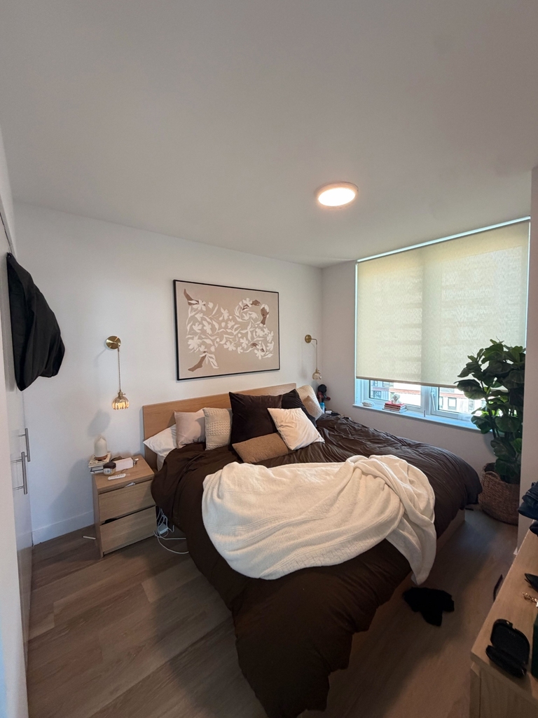 595 Dean Street - Photo 3