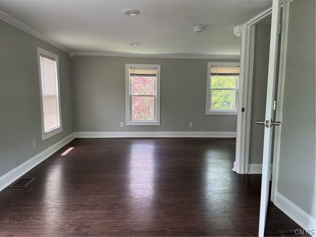 61 1/2 Downer Street - Photo 4