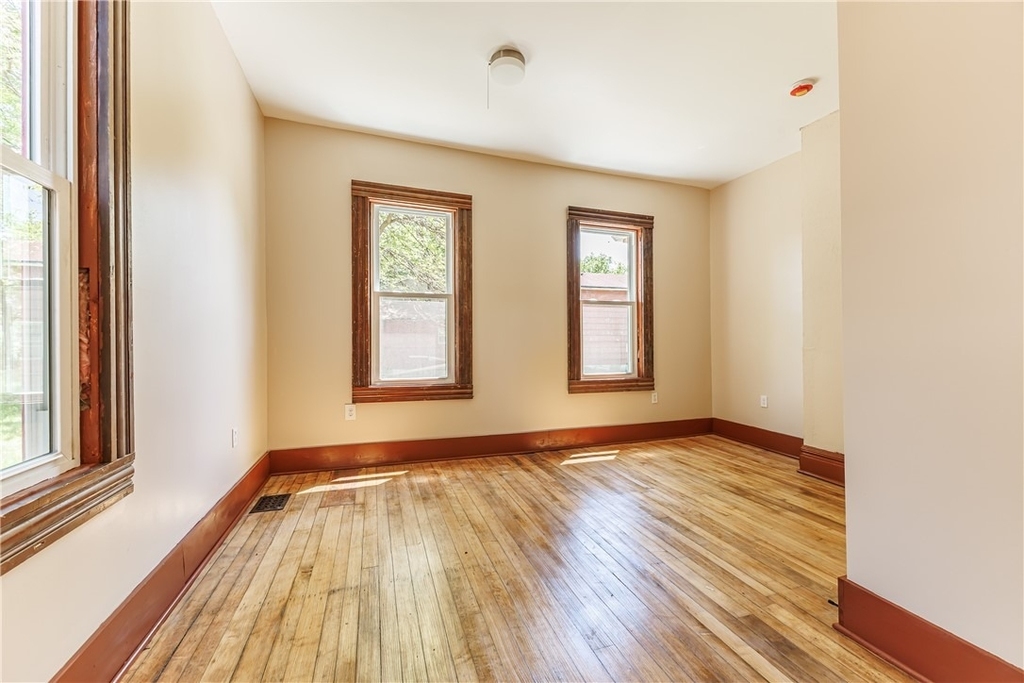 268 Lyndhurst Street - Photo 10