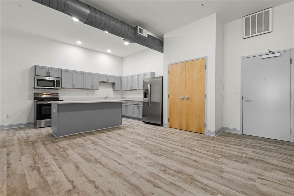 105 Main Street - Photo 10
