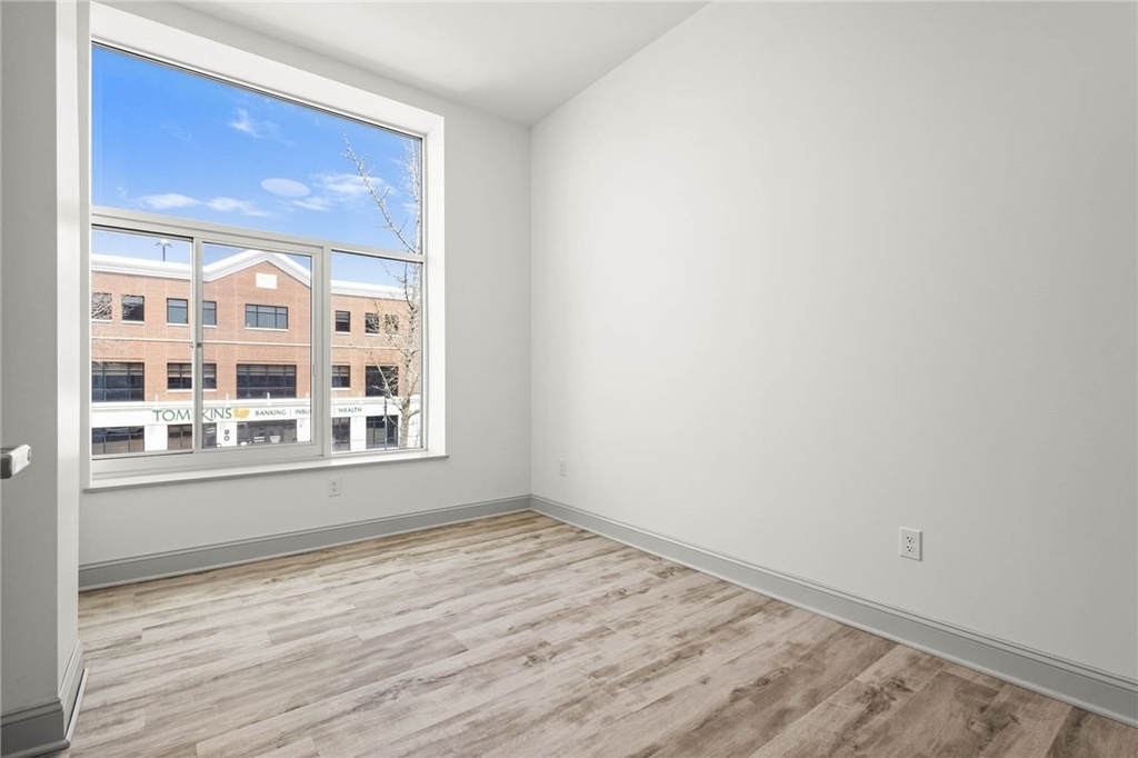 105 Main Street - Photo 20