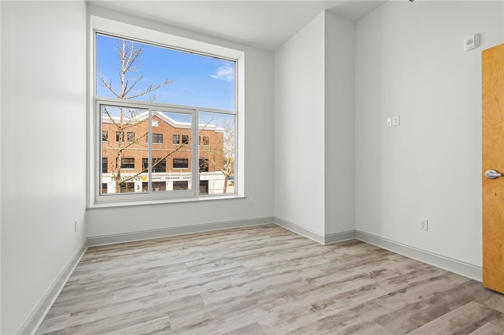 105 Main Street - Photo 17