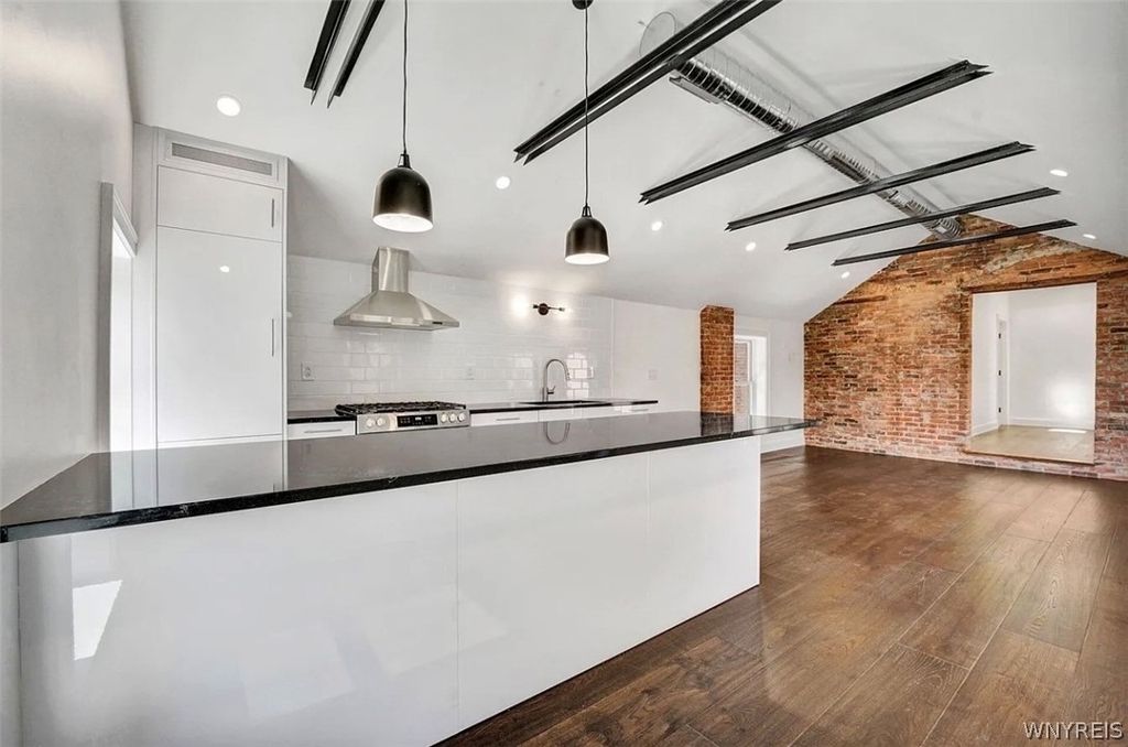 162 Allen Street - Photo 11