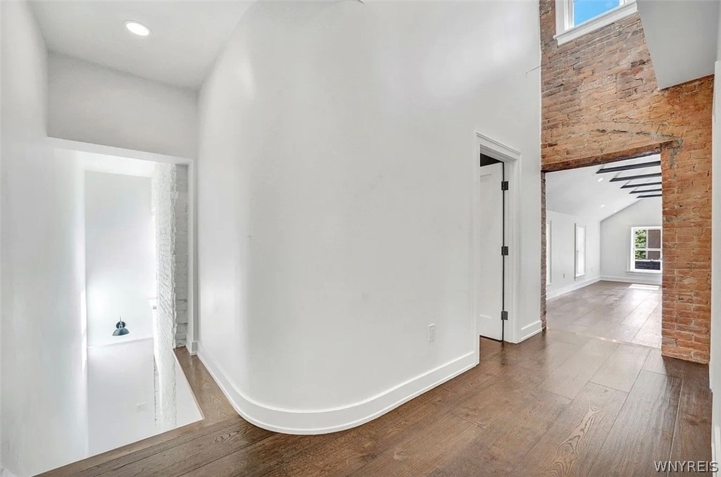 162 Allen Street - Photo 3