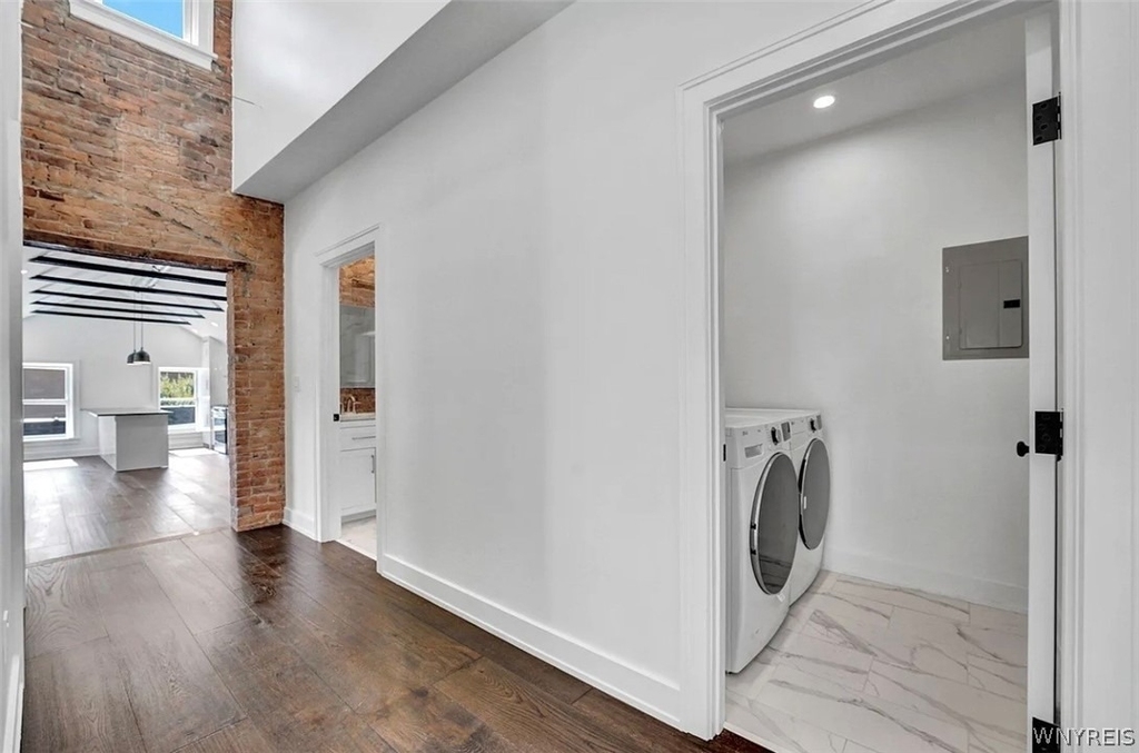 162 Allen Street - Photo 2