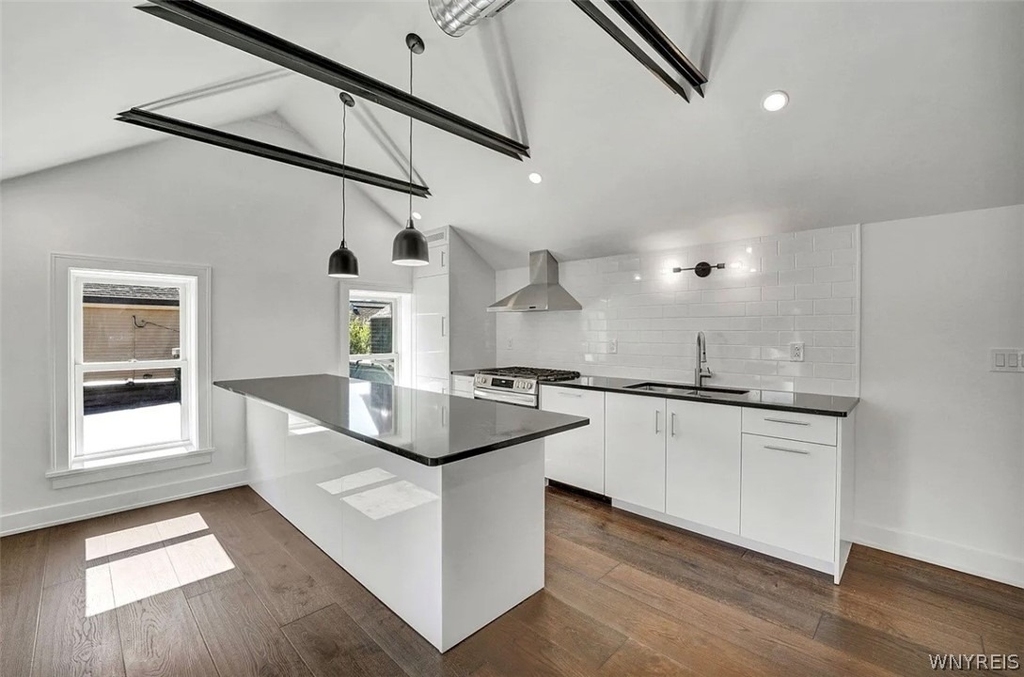 162 Allen Street - Photo 12