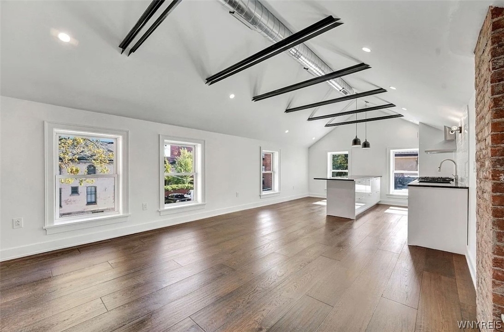 162 Allen Street - Photo 9
