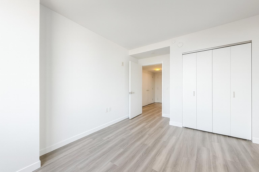 1524 Sheepshead Bay Road - Photo 3