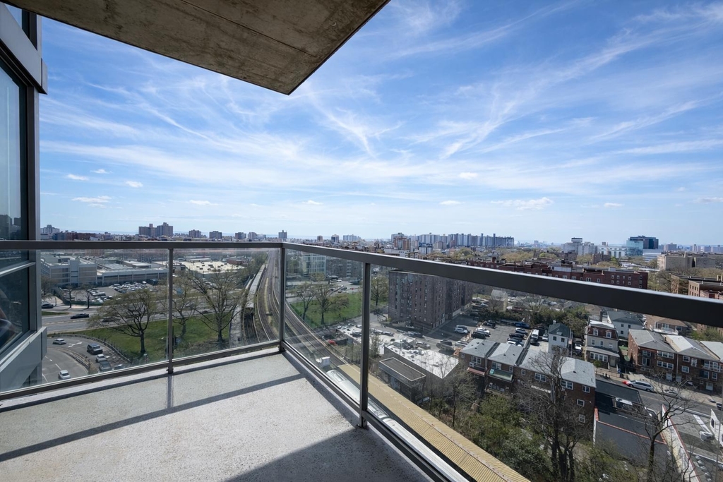 1524 Sheepshead Bay Road - Photo 6