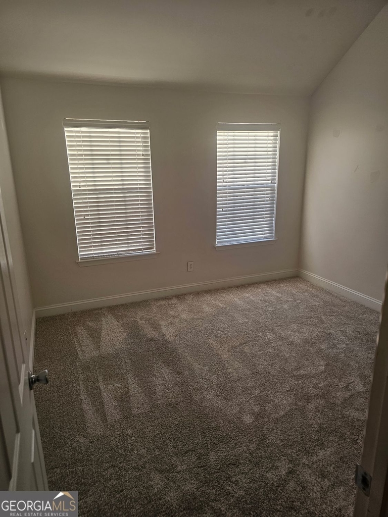 9376 Carnes Crossing Circle - Photo 13