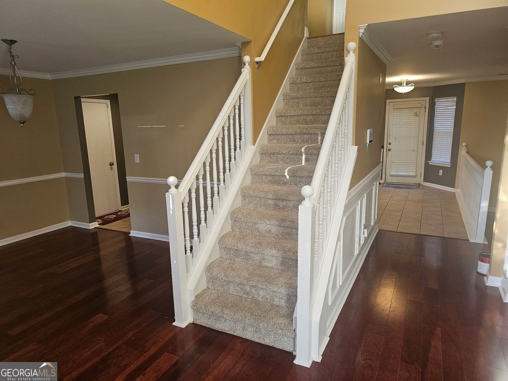 9376 Carnes Crossing Circle - Photo 6