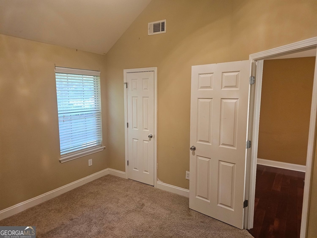 9376 Carnes Crossing Circle - Photo 12