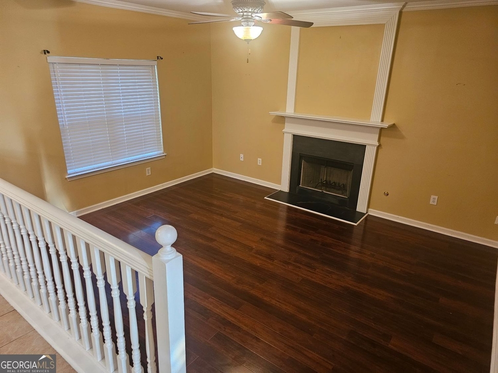 9376 Carnes Crossing Circle - Photo 2