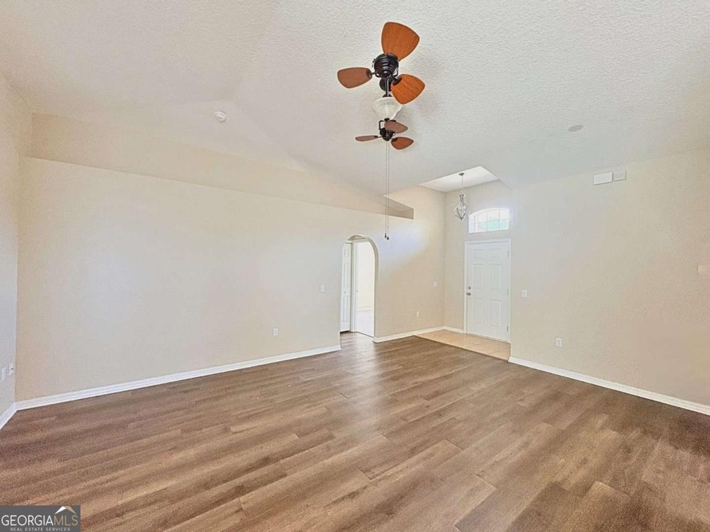 94 E Pine Bluff Boulevard - Photo 7