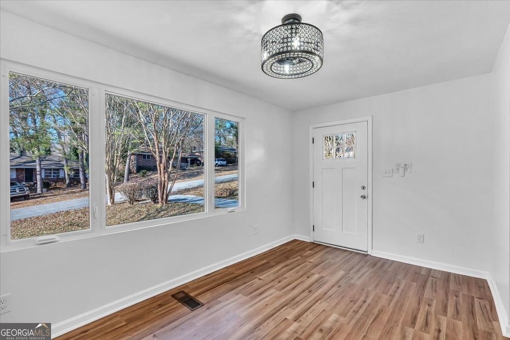 2142 Cloverdale Drive Se - Photo 12