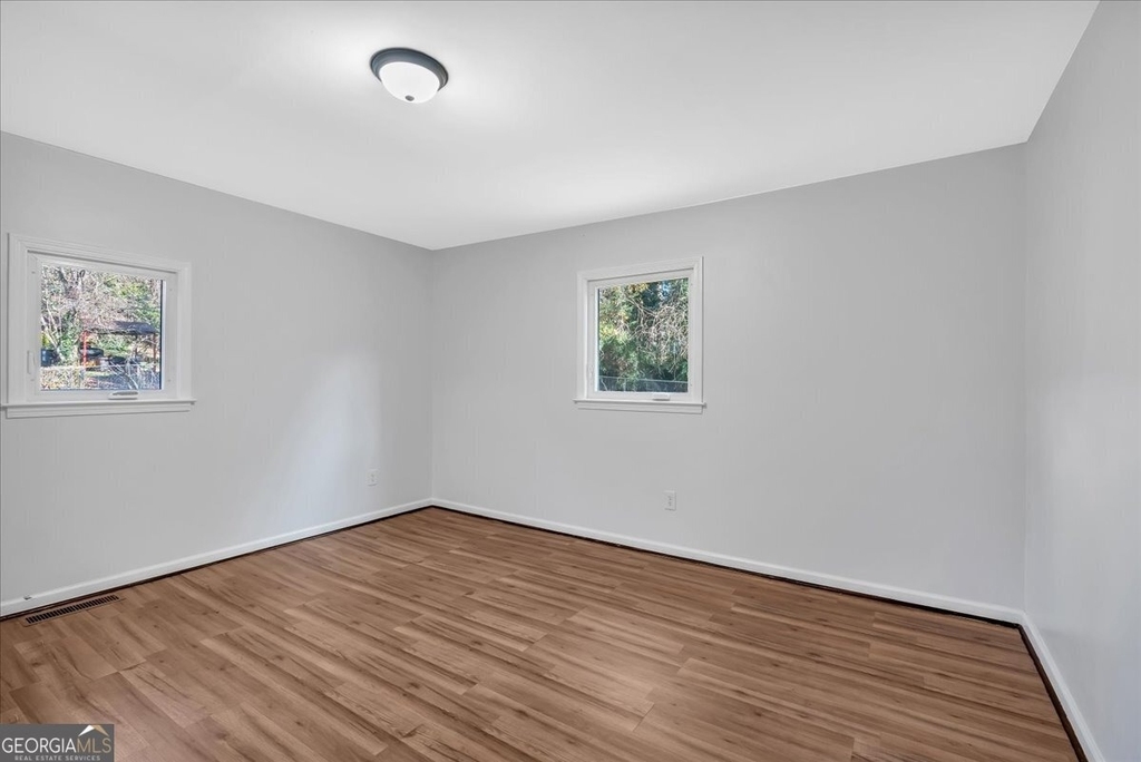 2142 Cloverdale Drive Se - Photo 35