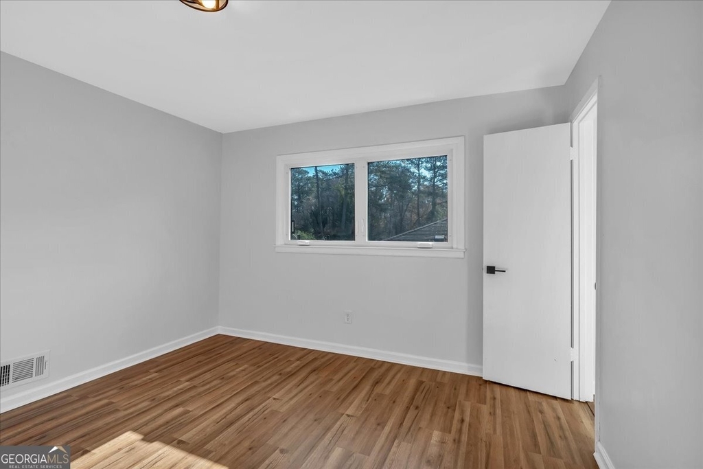 2142 Cloverdale Drive Se - Photo 32