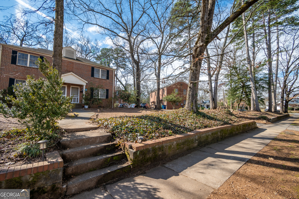 1439 Milledge Avenue - Photo 1