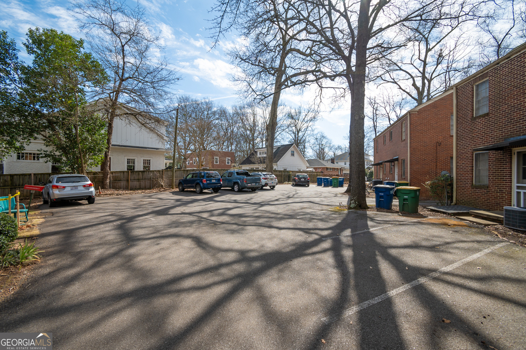 1439 Milledge Avenue - Photo 2