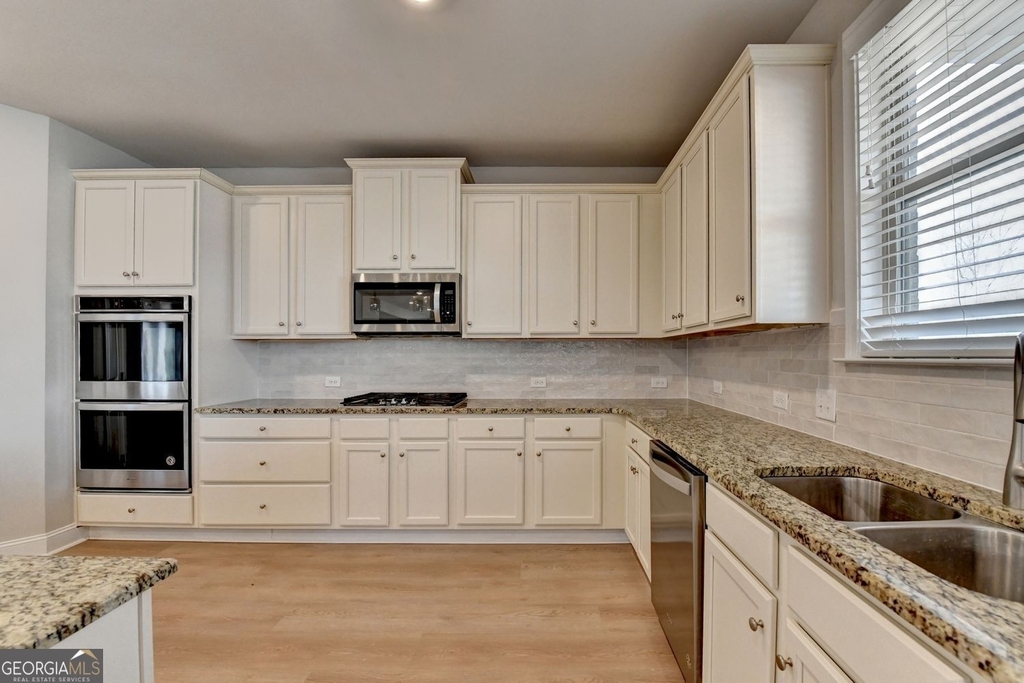 7410 Ansley View Lane - Photo 33