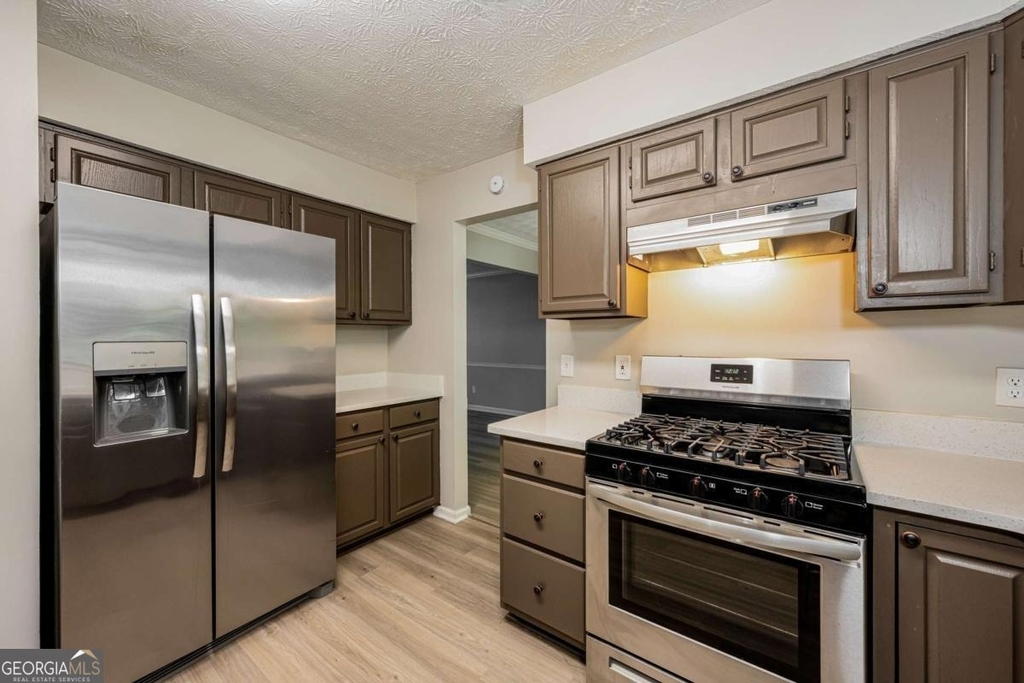745 Mountain Oaks Parkway - Photo 4