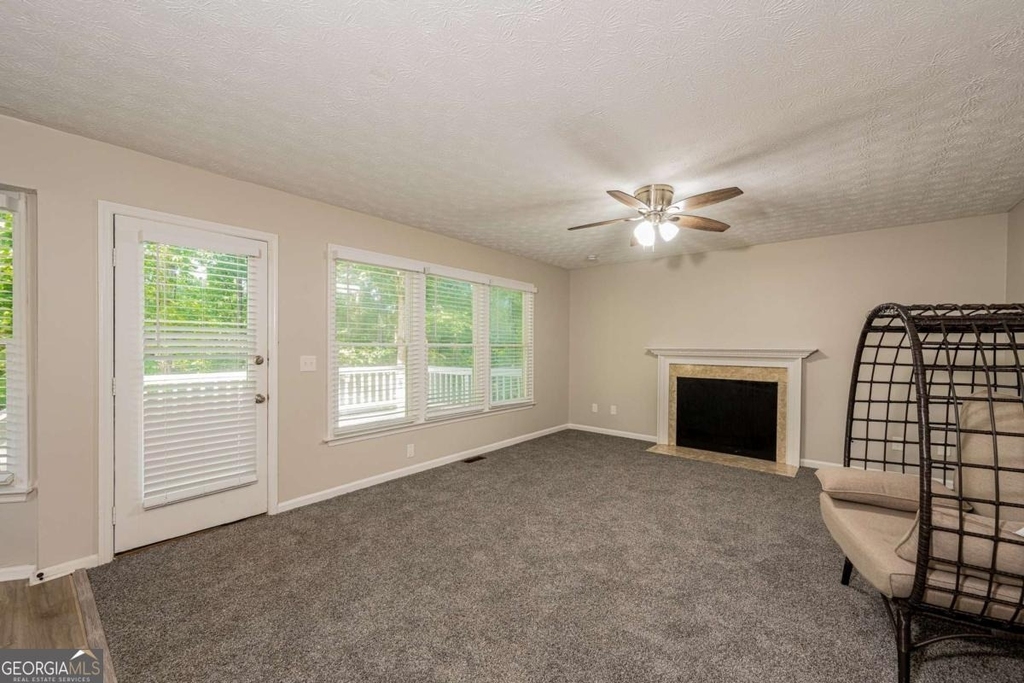 745 Mountain Oaks Parkway - Photo 5