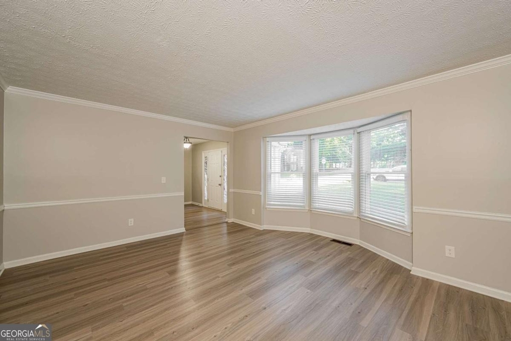 745 Mountain Oaks Parkway - Photo 1
