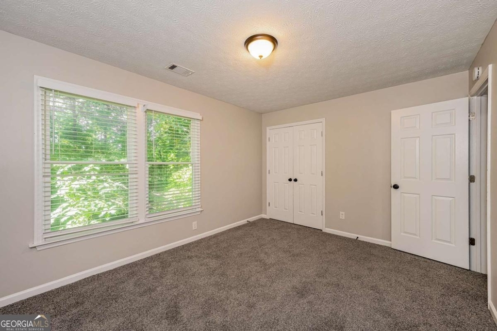 745 Mountain Oaks Parkway - Photo 11