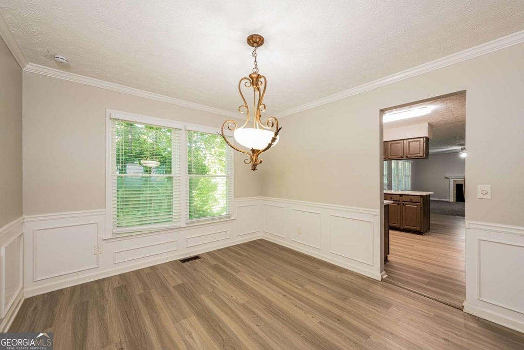 745 Mountain Oaks Parkway - Photo 2