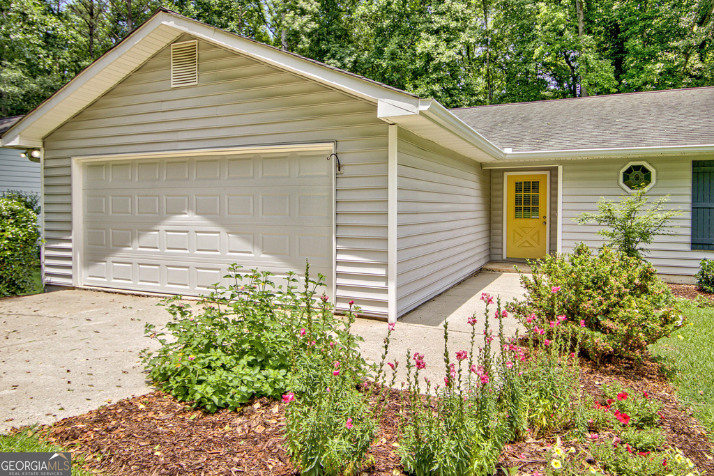 413 Deergrass Trail - Photo 2
