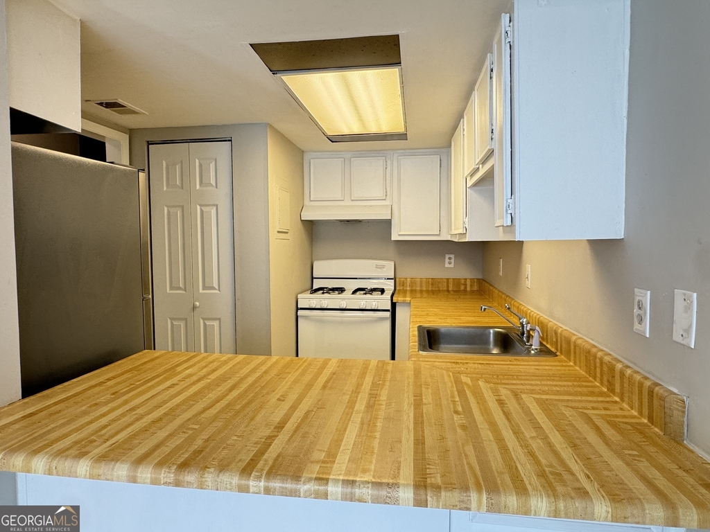 3547 Peachtree Corne Circle - Photo 4