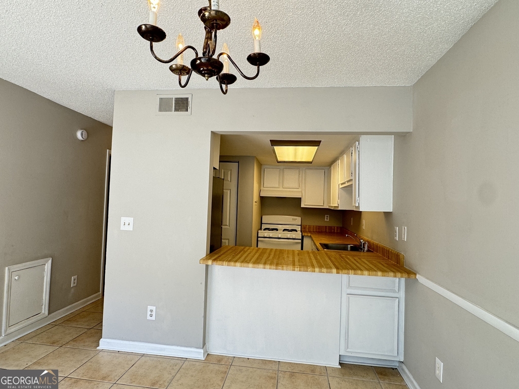 3547 Peachtree Corne Circle - Photo 3