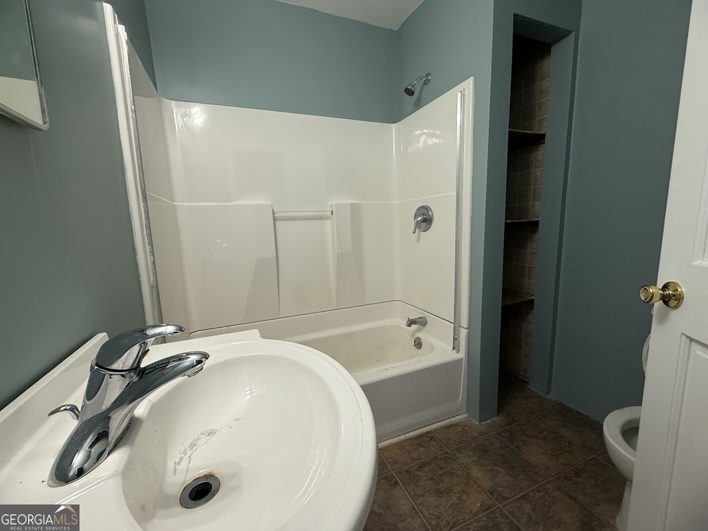475 Christmas Tree Road - Photo 0