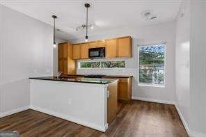 110 Moreland Avenue Se - Photo 1