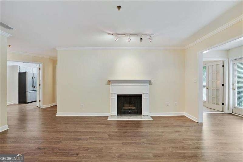 3203 Lenox Road Ne - Photo 2