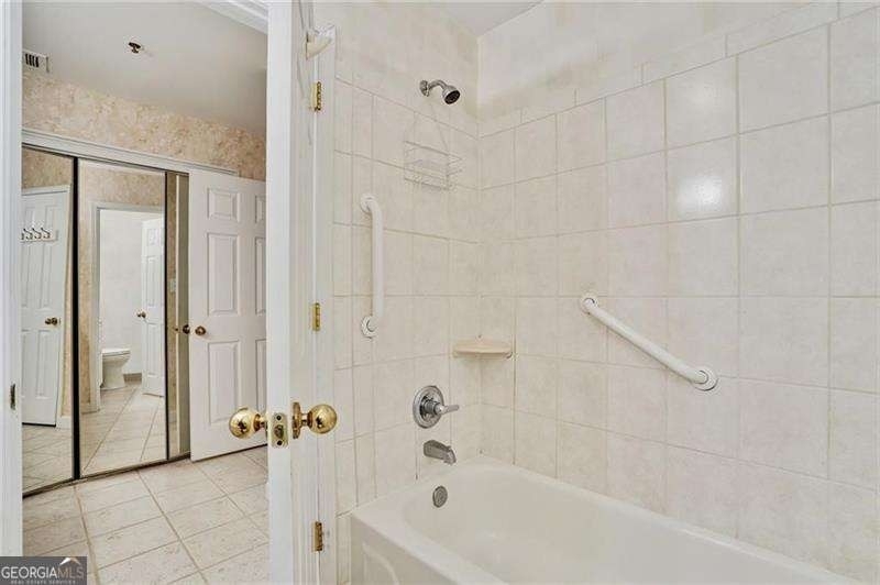 3203 Lenox Road Ne - Photo 16